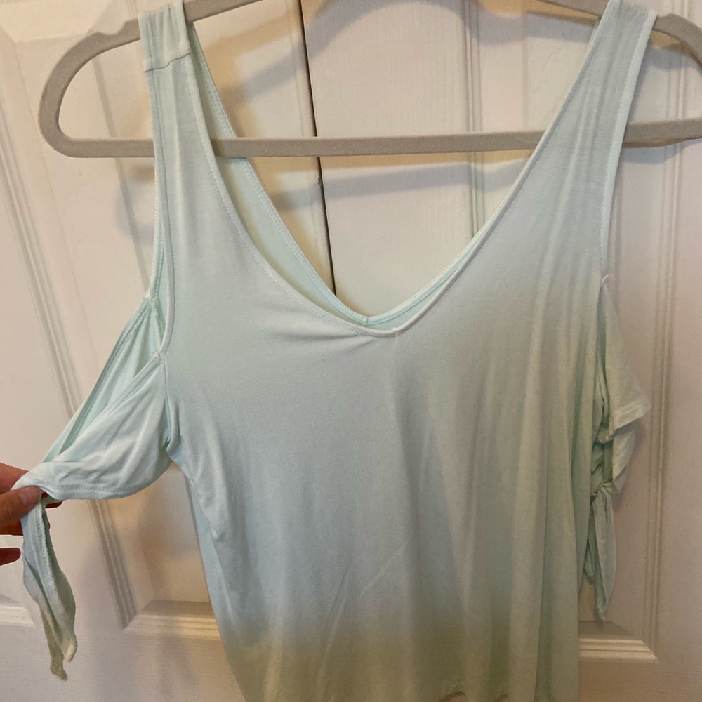 American Eagle Outfitters Cut Out Shoulder Top